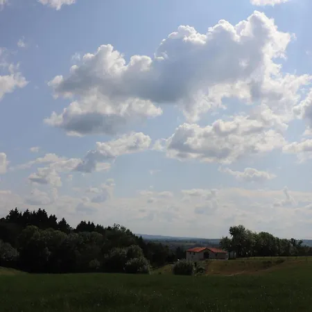 Holiday home Renove Avec Terrasse, Climatisation Et Animaux Acceptes - Fr-1-742-294 Le Trioulou
